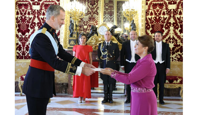 La embajadora Wilma Andrade Muoz present sus cartas credenciales ante el Rey de Espaa 
